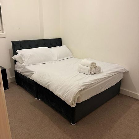 Spacious 2 Bedrooms Apartment In Stratford 伦敦 外观 照片