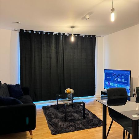 Spacious 2 Bedrooms Apartment In Stratford 伦敦 外观 照片