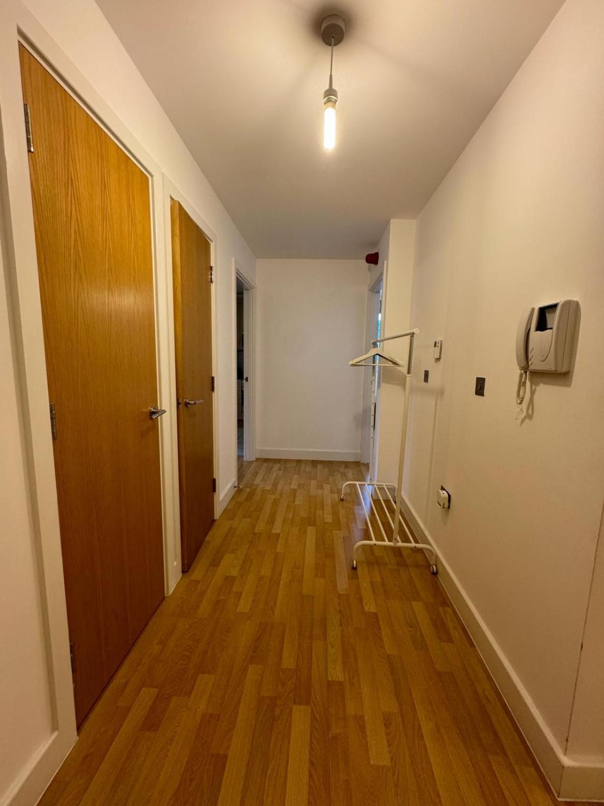 Spacious 2 Bedrooms Apartment In Stratford 伦敦 外观 照片