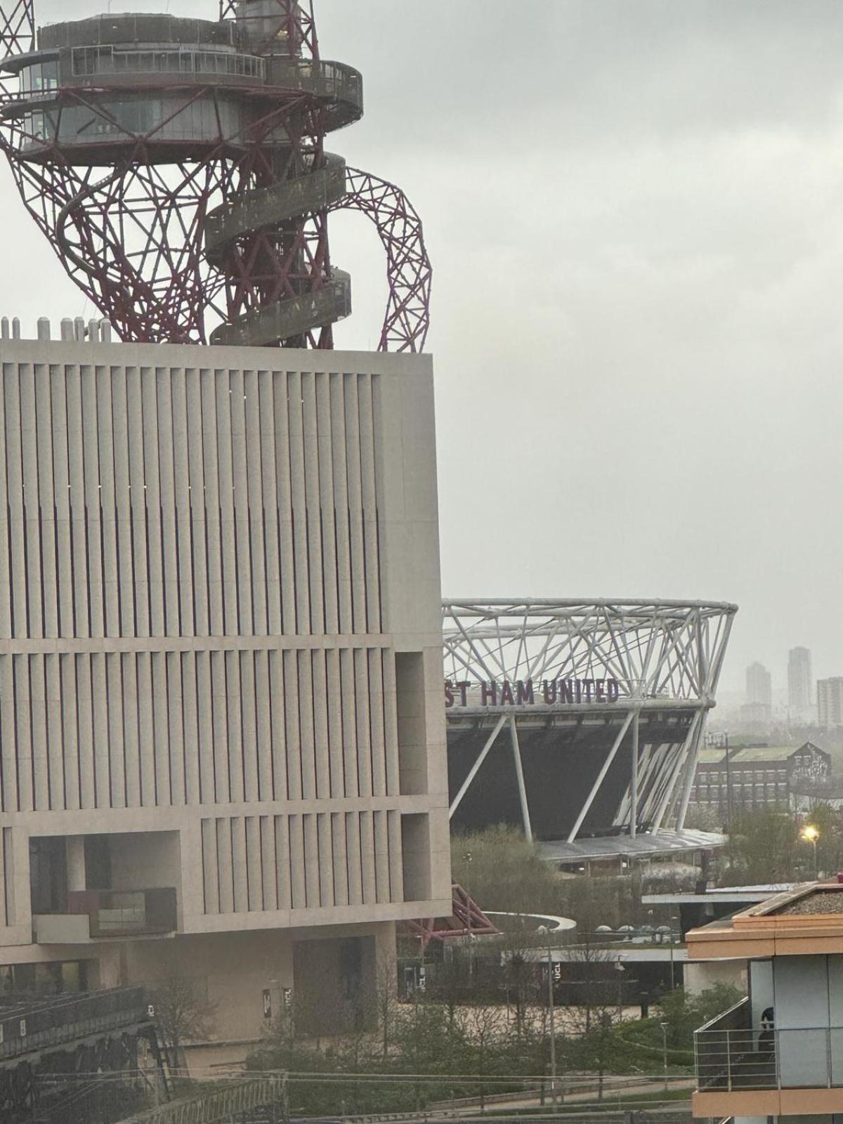 Spacious 2 Bedrooms Apartment In Stratford 伦敦 外观 照片